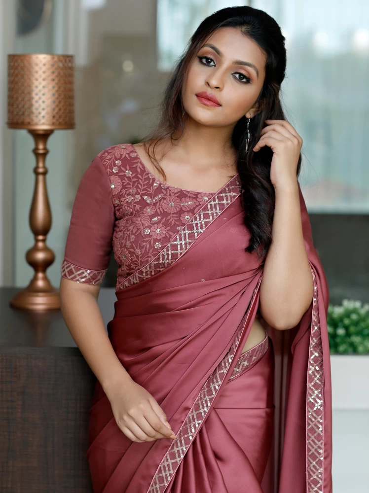 Fashion Sarees: A Fusion of Tradition and Style
